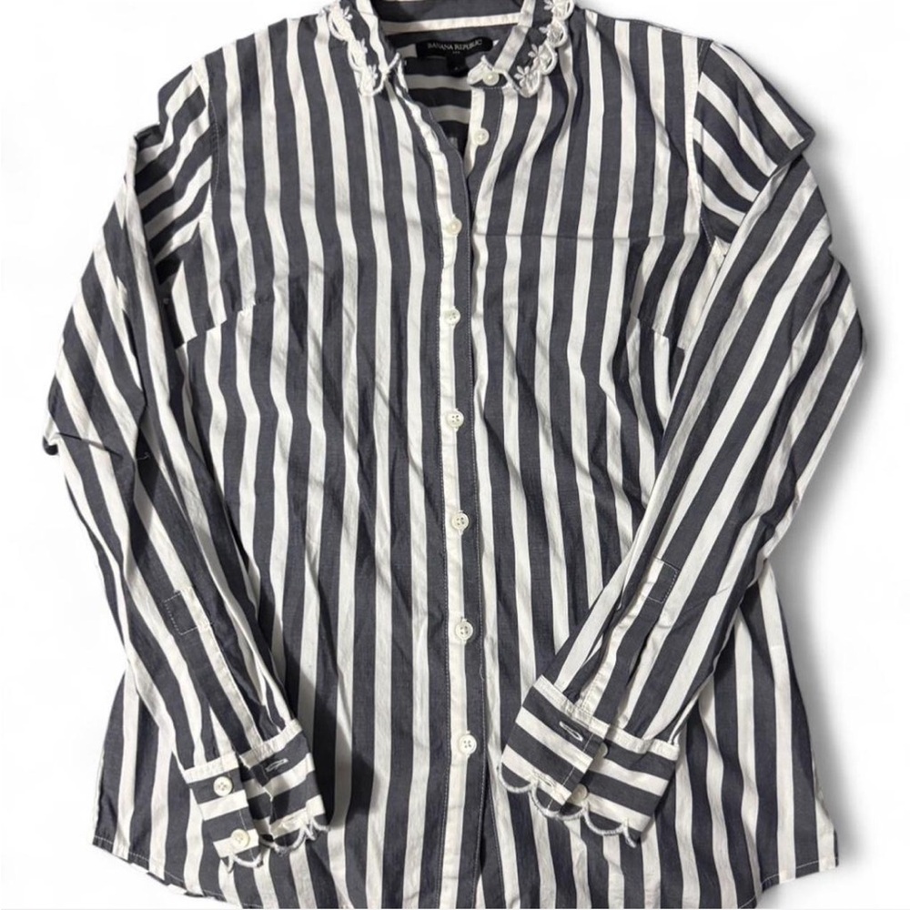 Banana Republic striped button up blouse with floral collar and sleeve details